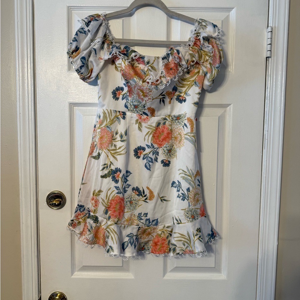 Saints & Secrets Floral Puff-Sleeve Mini Dress in White and Coral -
